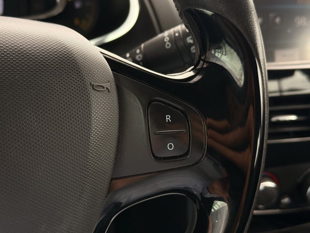 Renault Clio estate 0.9 tce expression | cruise control | bluetooth telefoo