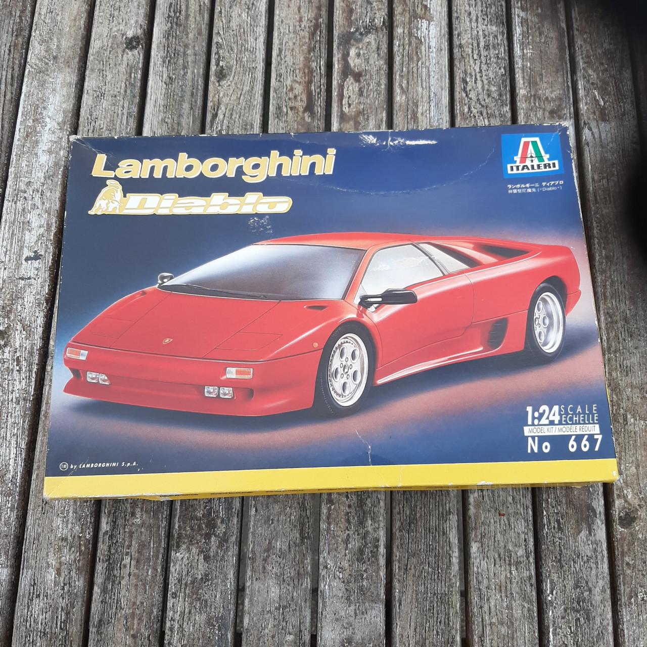 Nieuw in doos lamborghi, diablo van aterliri  1;24