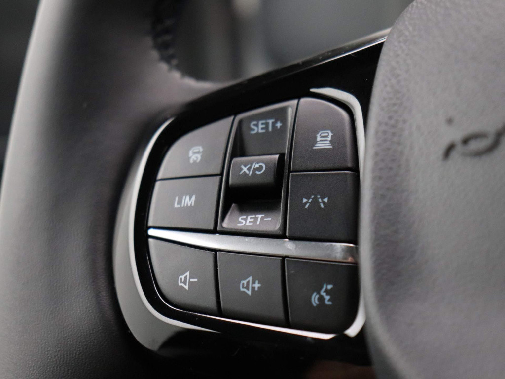 Ford Transit Custom 300 2.0 tdci l2h1 limited 136 pk | navigatie | 17"licht