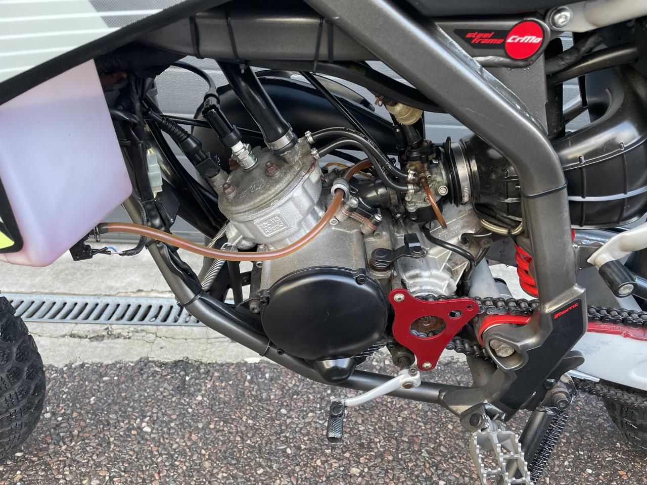 FANTIC 50CC SCHAKELBROMMER