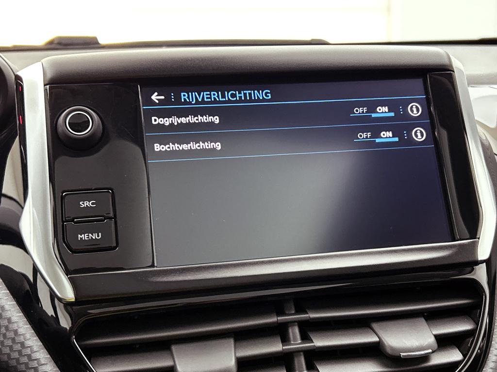 Peugeot 2008 110 pk allure | rijklaar | panoramadak | trekhaak | camera |