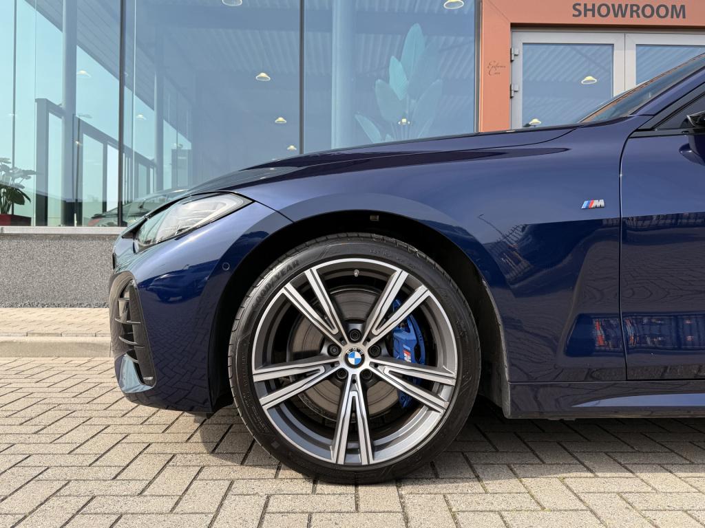 BMW 4 Serie cabrio m440i xdrive | head-up | harman/kardon | leder | 360 cam