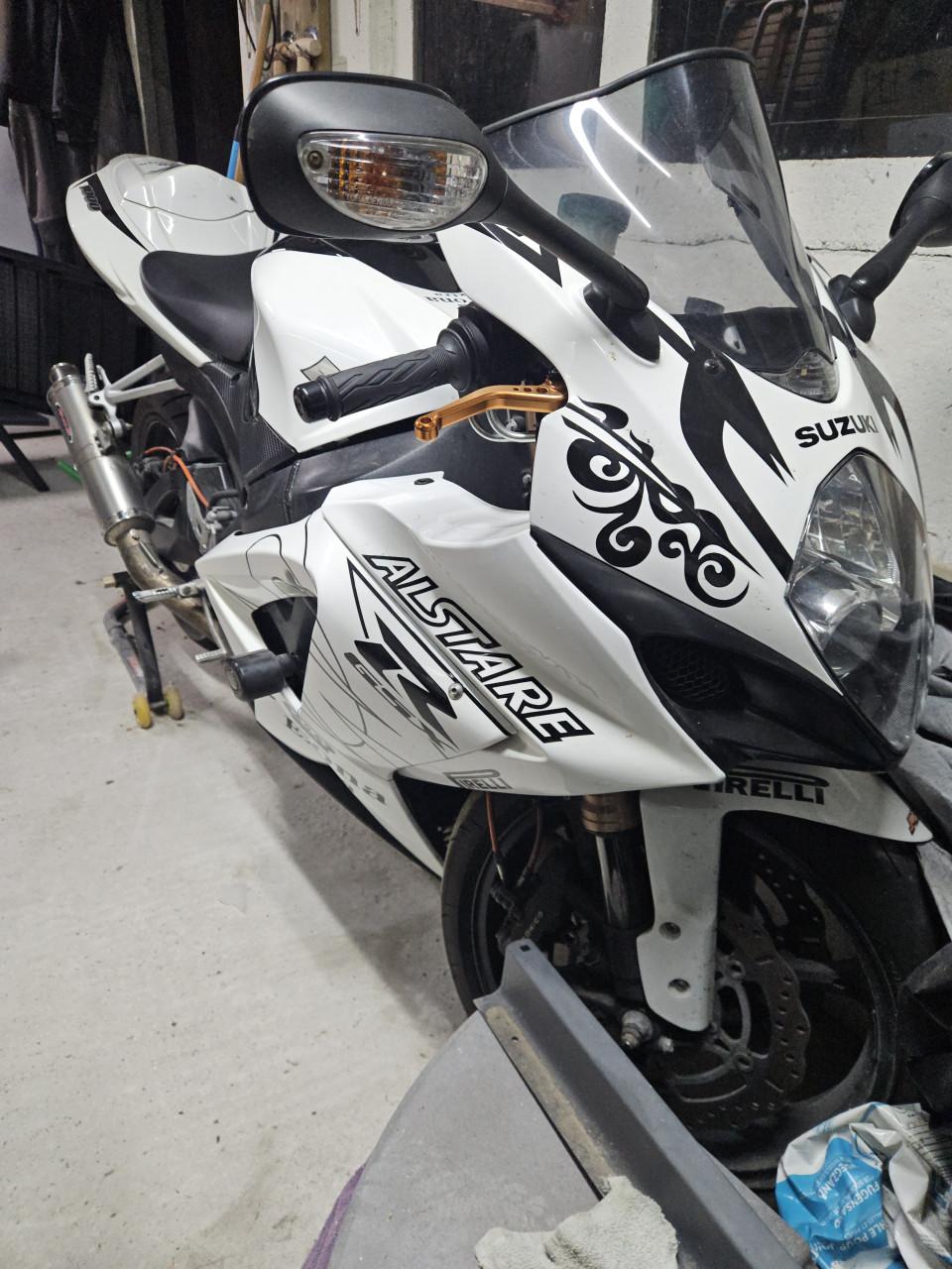 Suzuki gsx-r 100cc