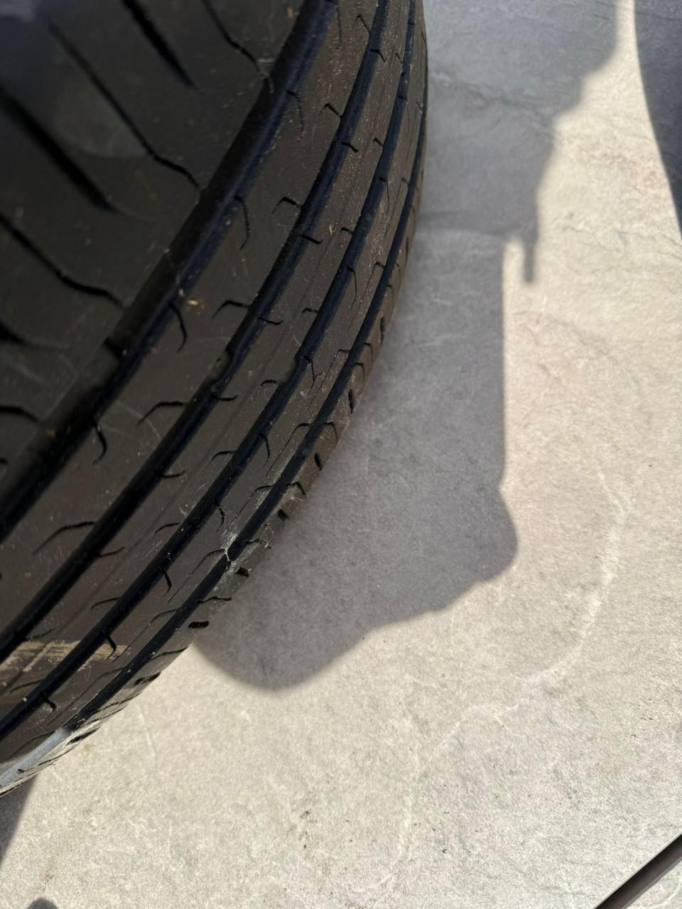 4x Continental EcoContact 235/55 R19 zomerbanden – set €100