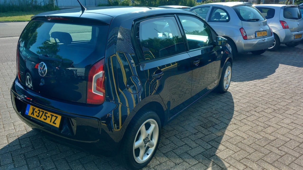 Volkswagen UP 1.0 Move up! 5drs bj:2012 airco lm-velgen navigatie i.z.g.st