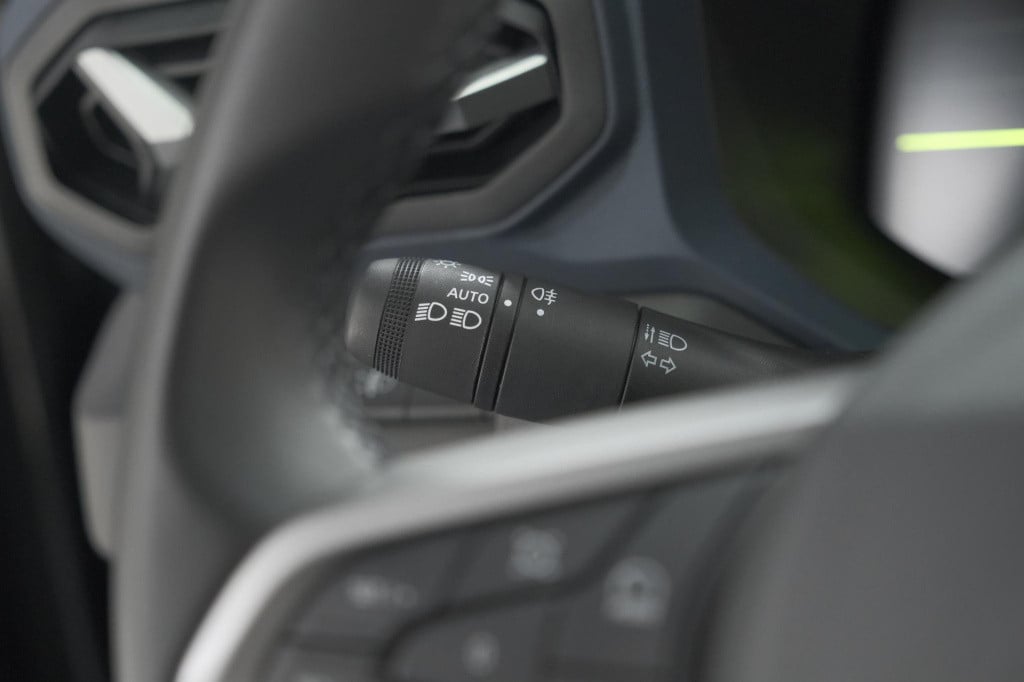 Dacia Duster mild hybrid 130 expression | camera | stoelverwarming | apple 