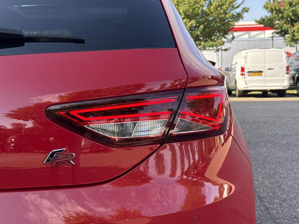 Seat Leon 1.4 tsi fr business | nl-auto | pano | navi | trekhaak | led | se