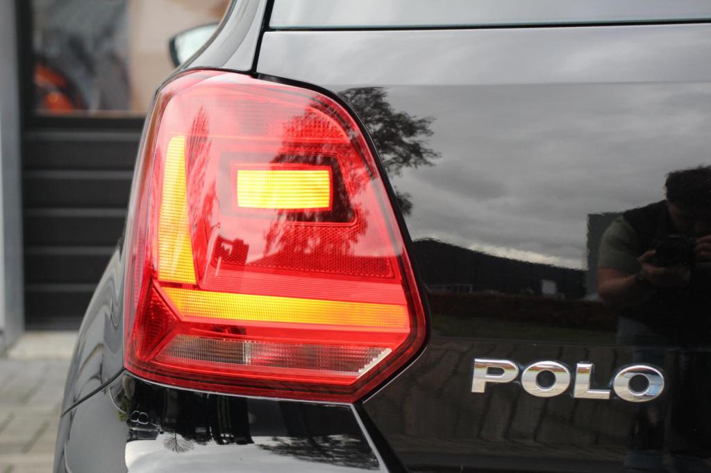 Volkswagen Polo 1.0 mpi comfortline - 5drs - stoel verwarming - pdc rondom 