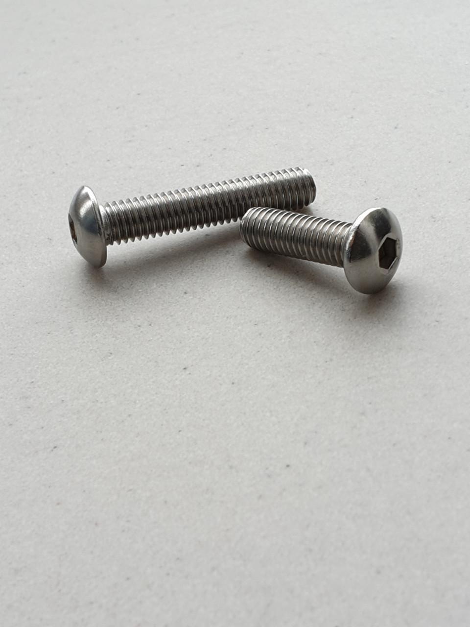 T.k.a. 100 stuks RVS A2 bouten M5x45