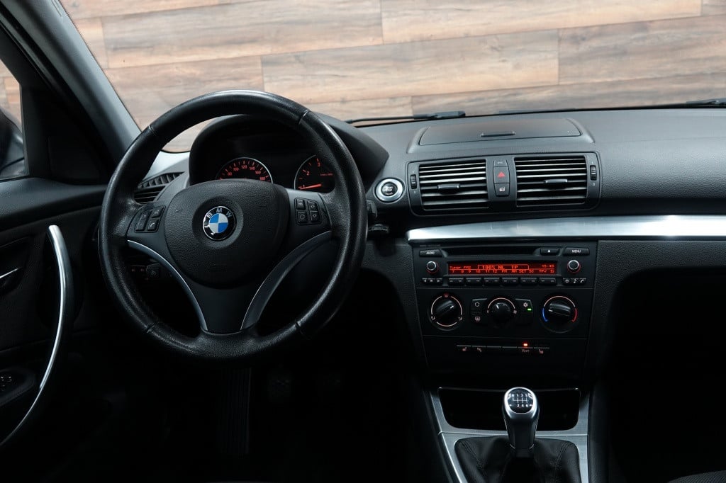 BMW 1 Serie 116i effdyn.edition | cruise | pdc | airco |