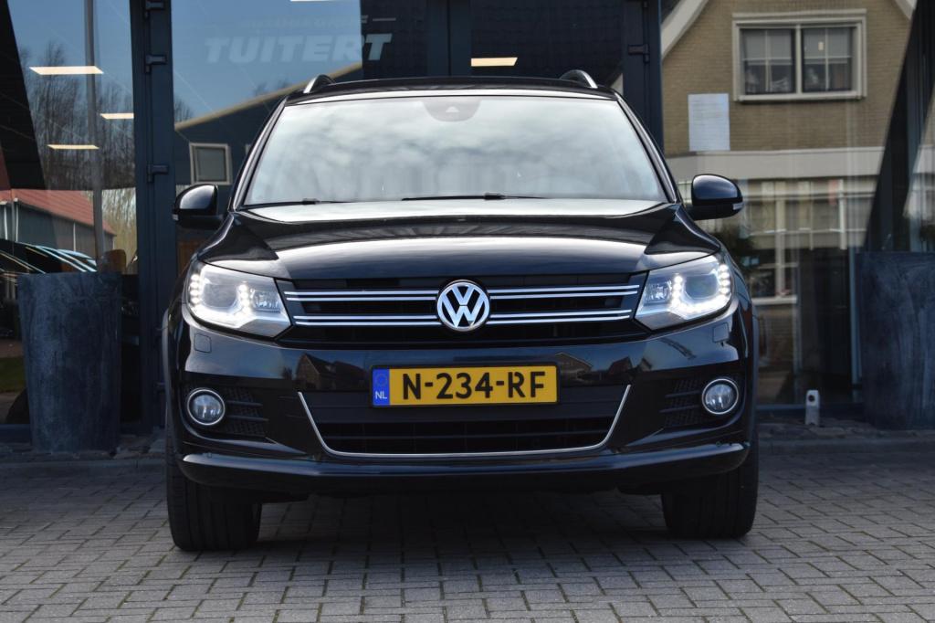 Volkswagen Tiguan 1.4 tsi r-line lm | trekhaak | xenon | led | stoelverwarm