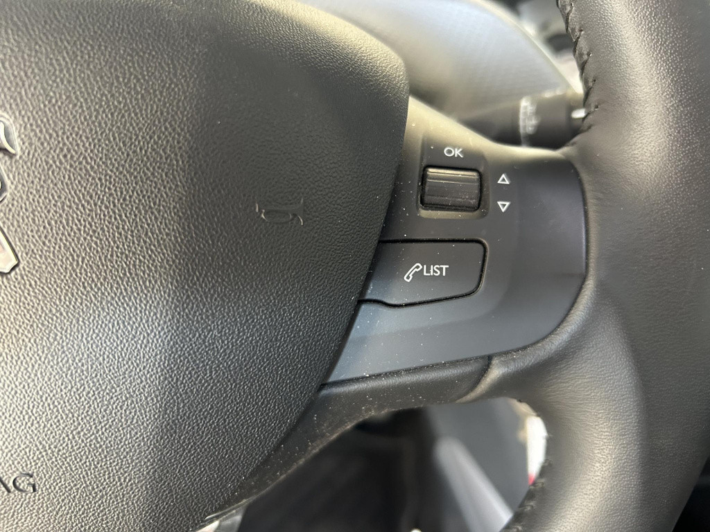 Peugeot 2008 1.2 puretech blue lion automaat 1e eigenaar| automaat