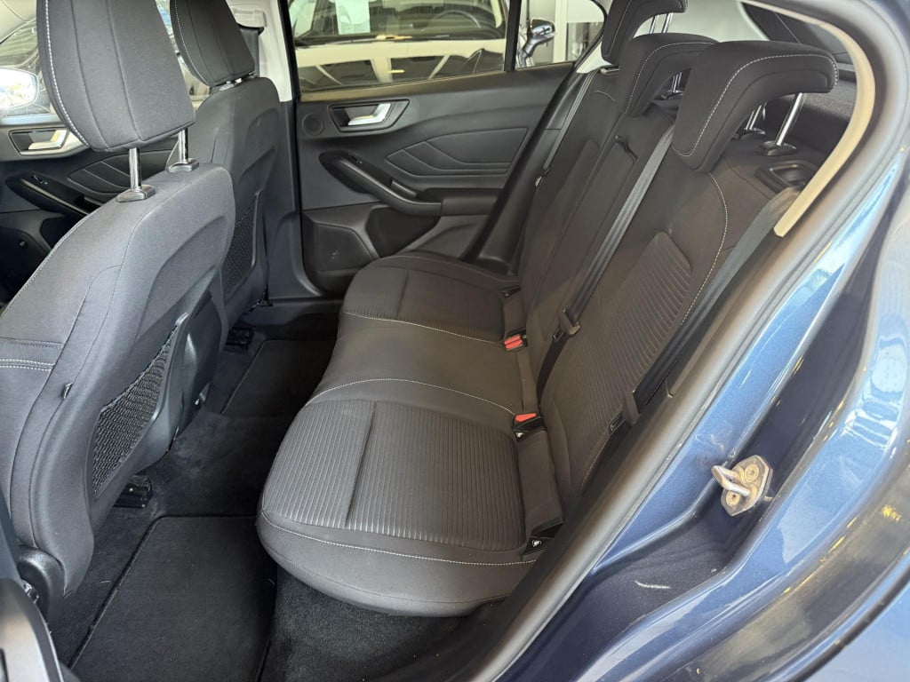 Ford Focus 1.0 ecoboost titanium business 17'' | trekhaak | acc | keyless e