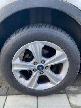Winterbanden Ford Kuga Dunlop Energi 225/60R17
