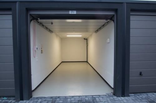 Te koop: ruime nieuwbouw garagebox 29m2 Terneuzen (Garagepark - opslag )