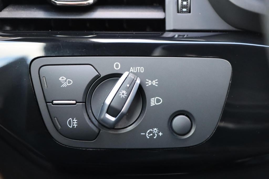 Audi A5 sportback 35 tfsi s edition competition 150pk | camera | stoelverwa