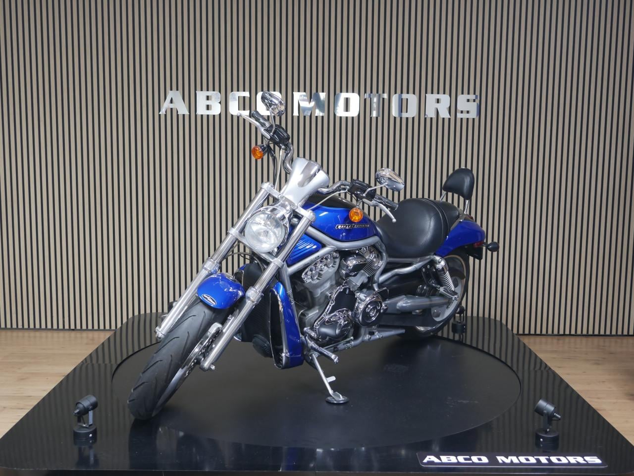 HARLEY-DAVIDSON VRSCAWA V-ROD ABS