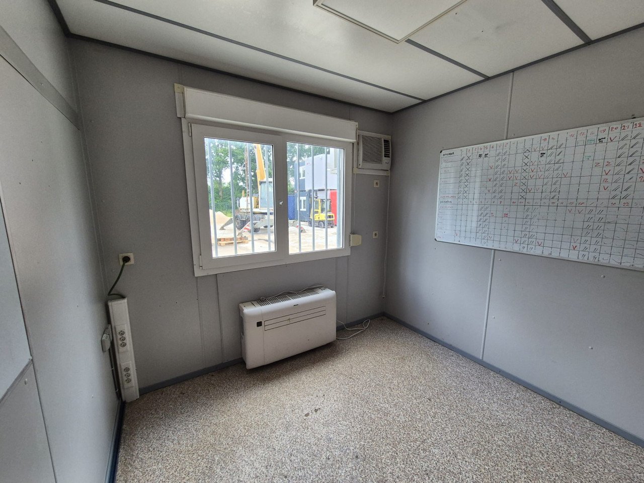Meerdere 6x3m kantoorunits / bouwketen / woon/schaftunits