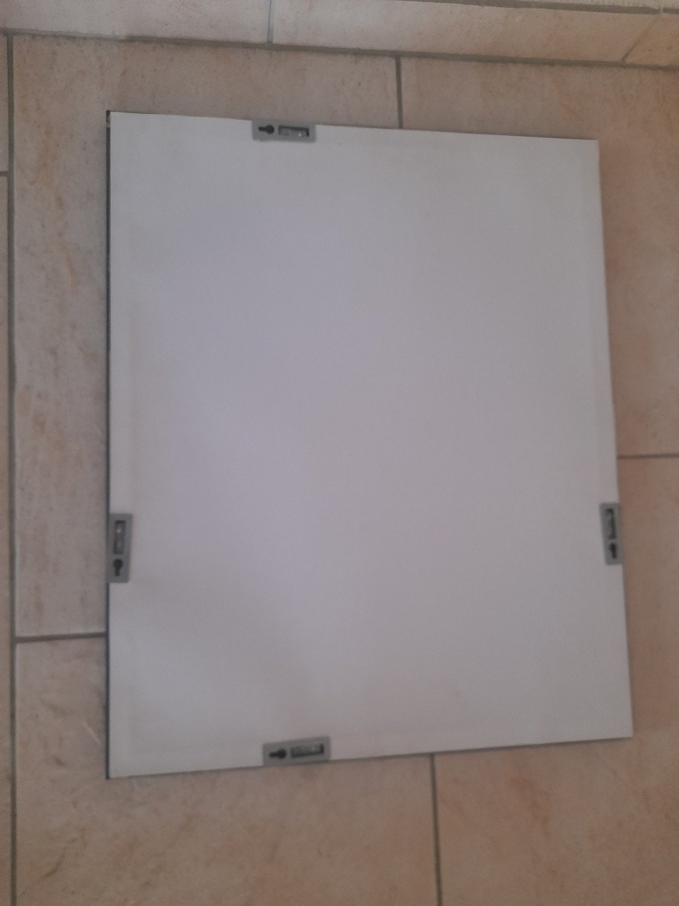 Spiegel 44 x 54 (in goede staat )