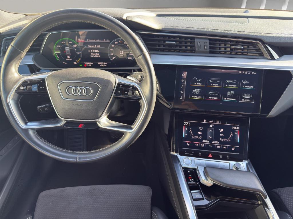 Audi E-tron e-tron 50 quattro launch edition black | pano | s-line | 22"| g