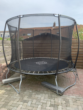 Trampoline