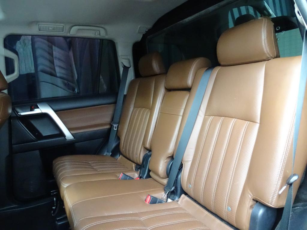 Toyota Land Cruiser 2.8 d-4d comfort be trekker | 5-zitplaatsen |