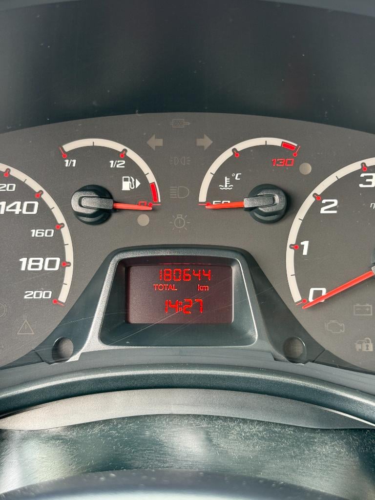 Ford KA 1.2 cool & sound start/stop - airco - nieuwe distr