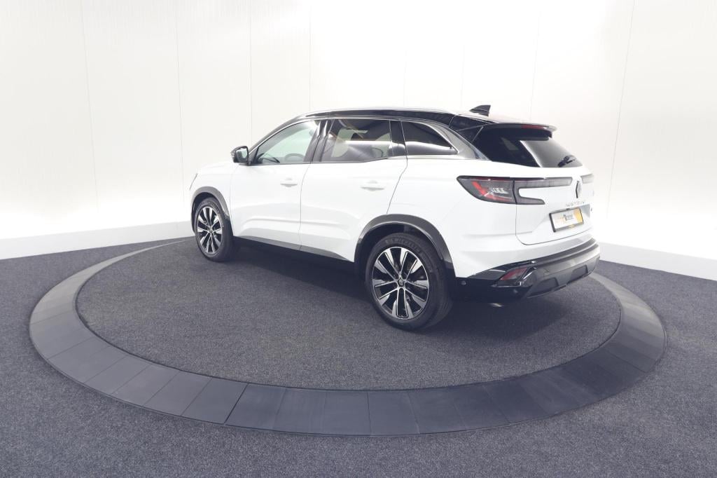 Renault Austral 1.2 e-tech full hybrid 200 techno | 360 camera | panoramada