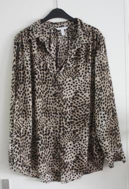 Blouse panterprint  maat L