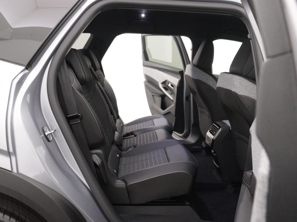 Peugeot 5008 hybrid 136pk automaat allure voorraad voordeel