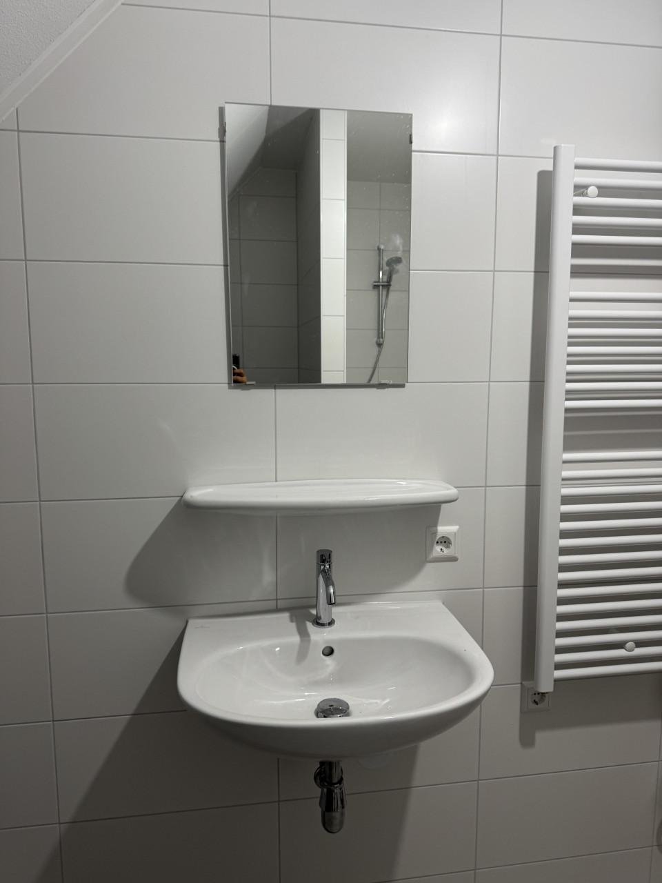 Nieuwe complete wastafelset – nooit gebruikt