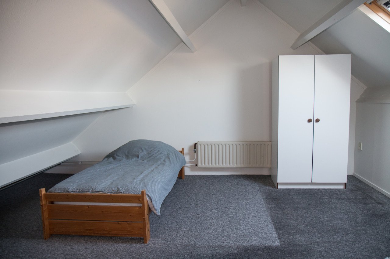 Gemeubileerde eengezinswoning, 4 slaapkamers, tuin en berging in Terneuzen