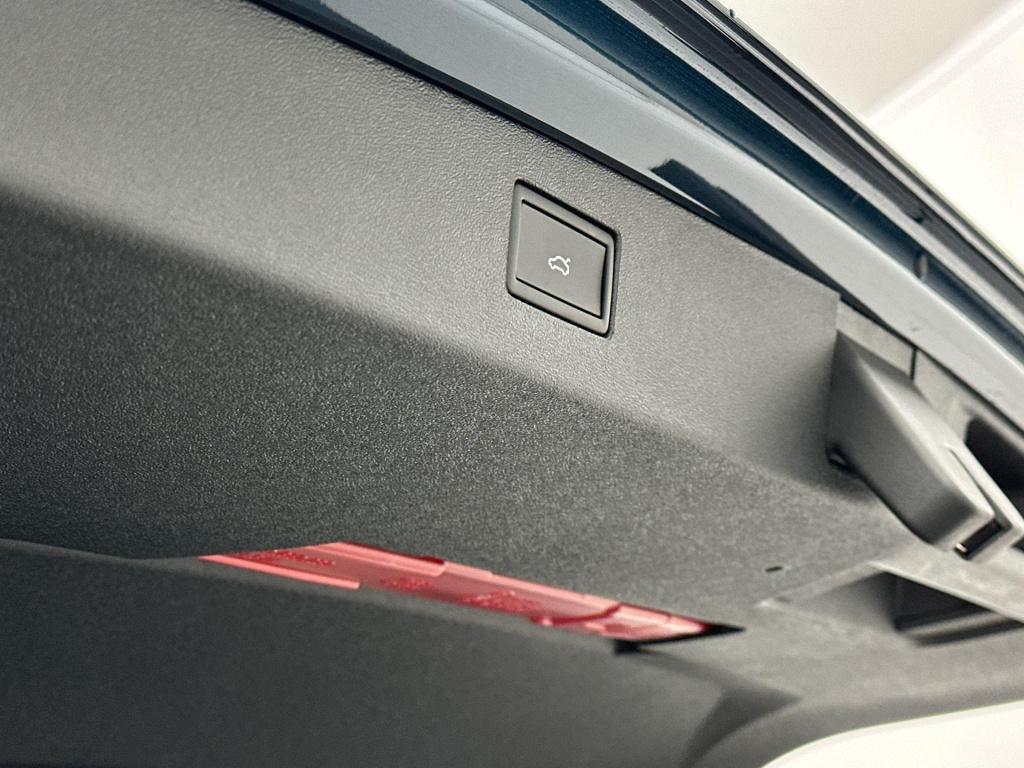 Volkswagen Tiguan life edition 1.5 ehybrid 150 kw / 204 pk