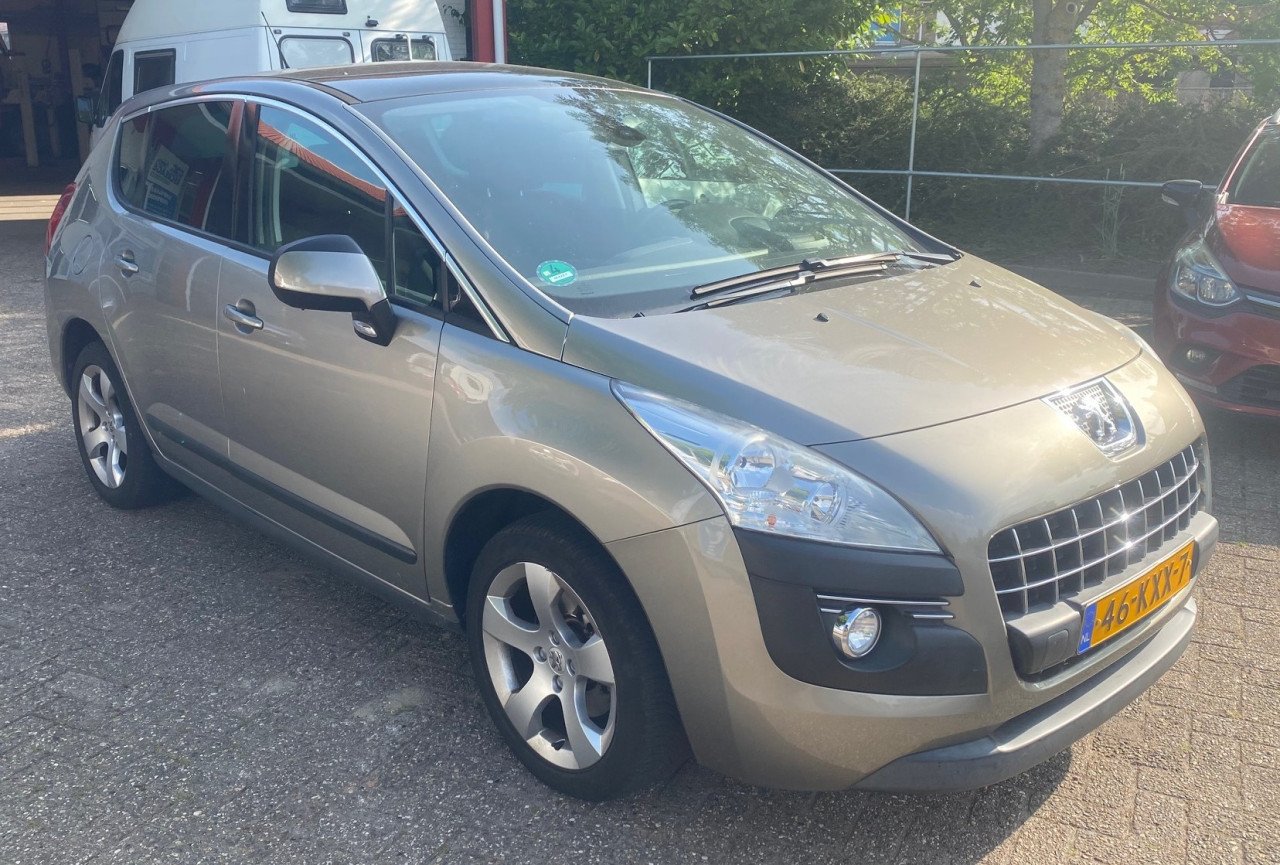 Peugeot 3008 Première 1.6 THP 2010 120711km, jaar apk, beurt en garantie