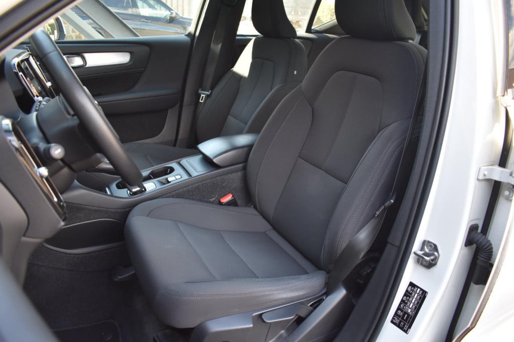 Volvo XC40 1.5 t2 | trekhaak | camera | apple carplay | android auto | adap