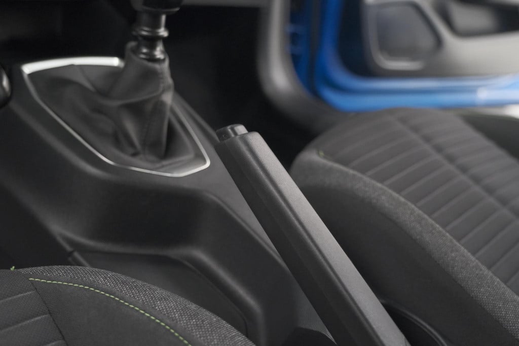 Peugeot 208 puretech 100 active | navigatie | cruise control | apple carpla
