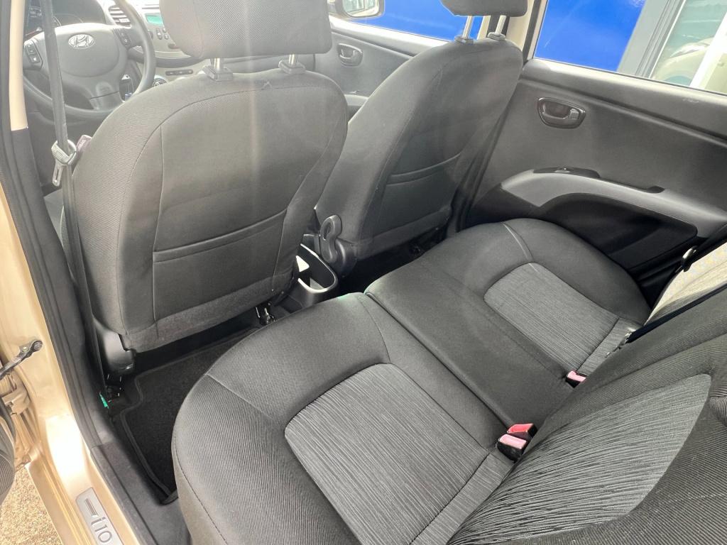 Hyundai I 10 1.2 i-motion cool, airco enz..