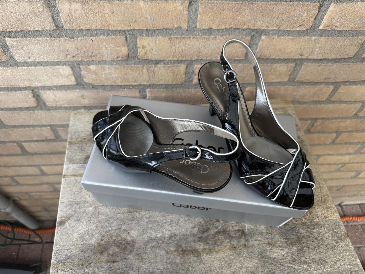 Gabor slingback pumps