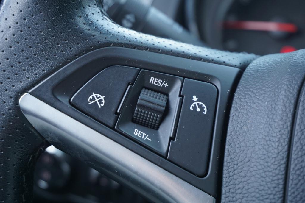 Opel Astra sports tourer 1.4 turbo sport airco / cruise / navi / elektr. ra