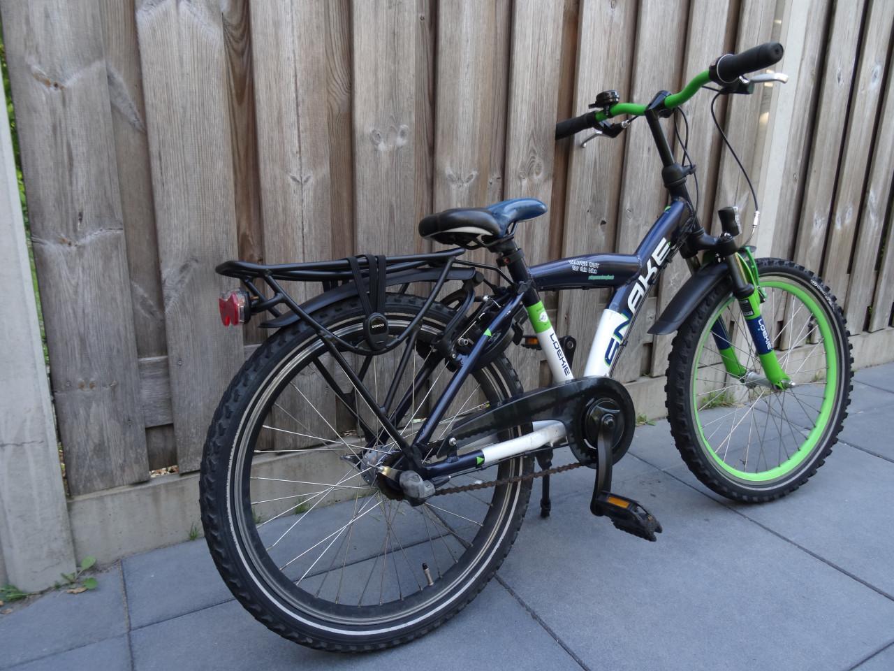 🚲 Loekie Snake Jongensfiets – 22 inch – Stoer Model 💚💙