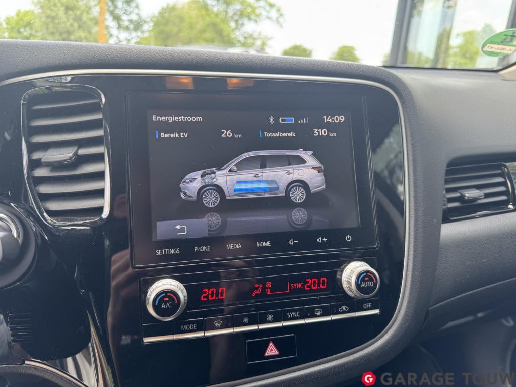 Mitsubishi Outlander 2.4 phev pure+ afn.trekhaak + winterset