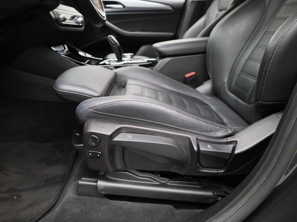BMW X3 xdrive30e | automaat | climate control | virtual cockpit | apple car