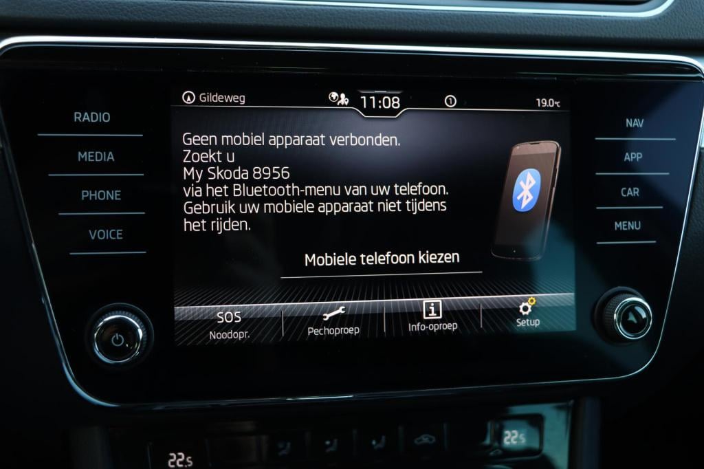 Skoda Superb combi 1.5 tsi act business edition 150pk