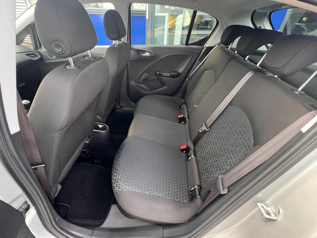 Opel Corsa 1.4 120 jaar edition, carplay, trekhaak enz. enz...