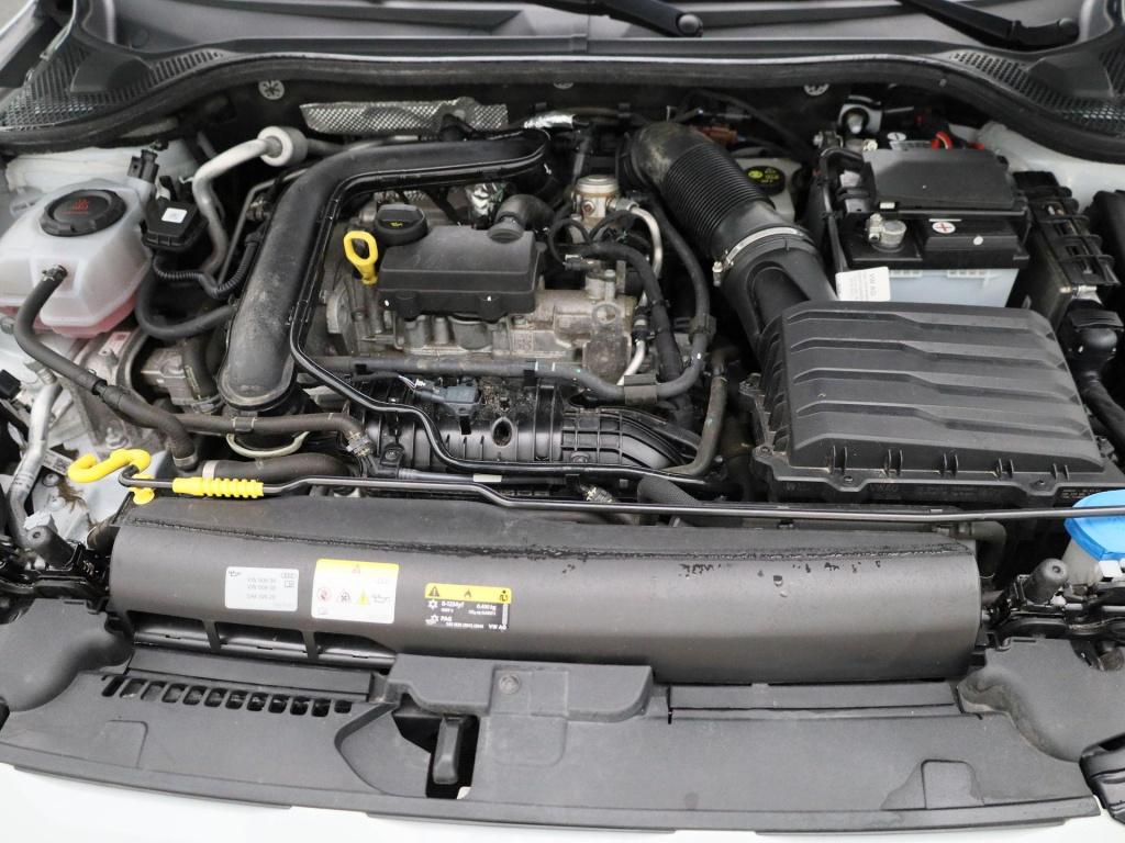 Audi A1 Sportback 1.0 25 tfsi 70kw attraction | virtual cockpit | apple car
