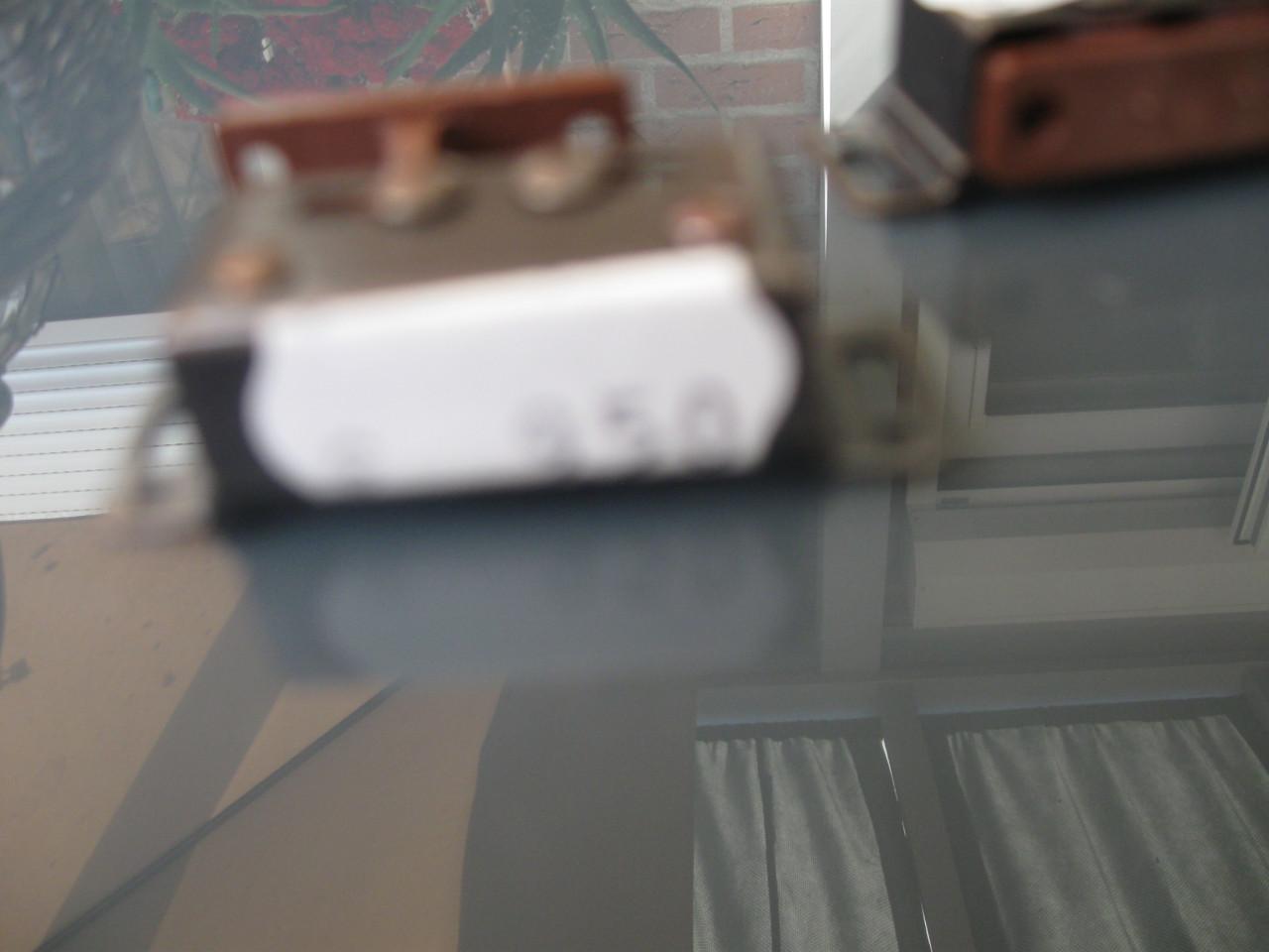 2 Kastdeur  sluitingen voor caravan