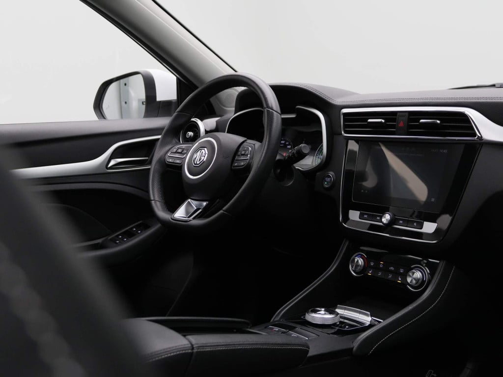 MG Zs-ev mg luxury 45 kwh aut. | panoramadak | leder | navigatie | airco | 