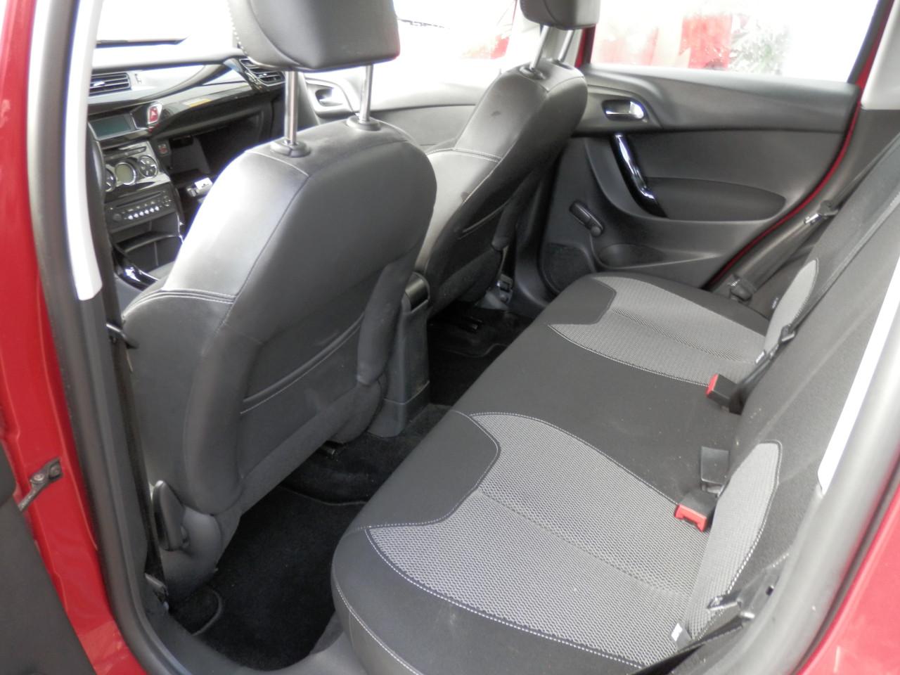 Auto Garant Biedt Aan: Citroen C3 1.0 VTi Collection