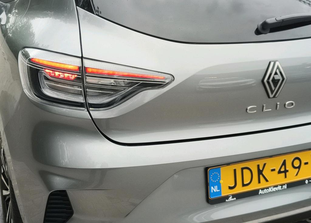 Renault Clio 1.6 e-tech full hybrid 145 techno