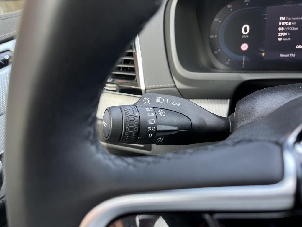 Volvo XC90 2.0 t8 plug-in hybrid awd ultimate dark | luchtvering | bowers &